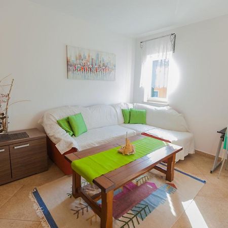 Apartman Mare Lovrecica  Bagian luar foto