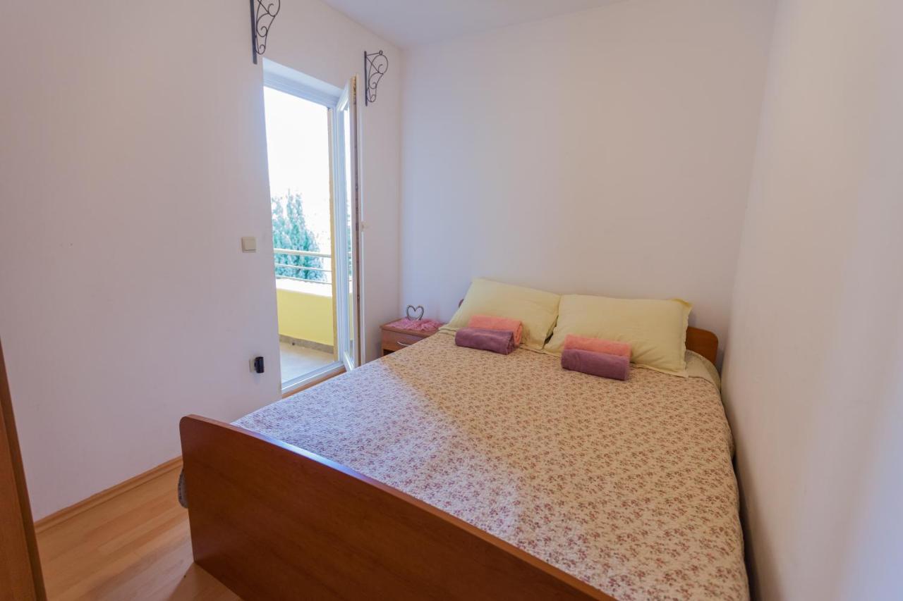Apartman Mare Lovrecica  Bagian luar foto