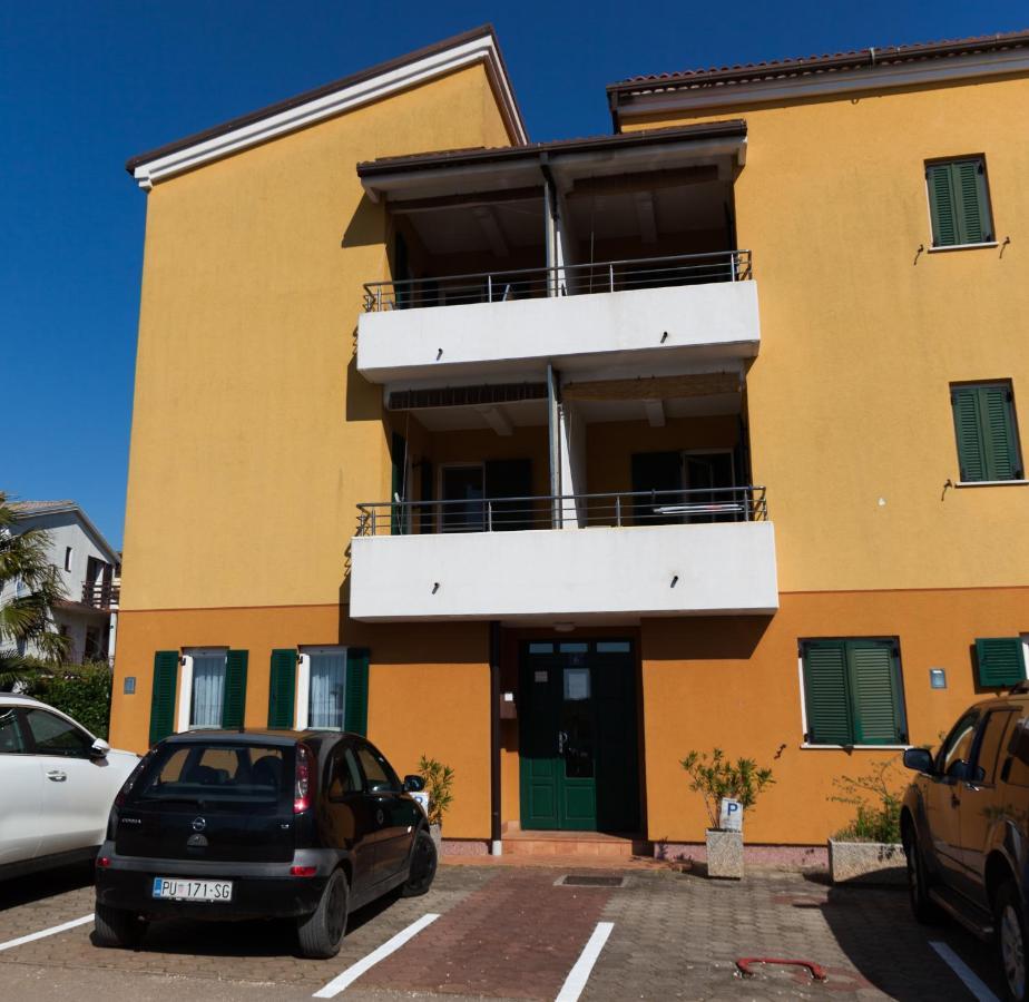 Apartman Mare Lovrecica  Bagian luar foto